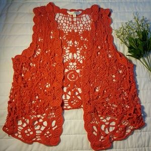 Charming Charlie Crochet Vest Size S Peach